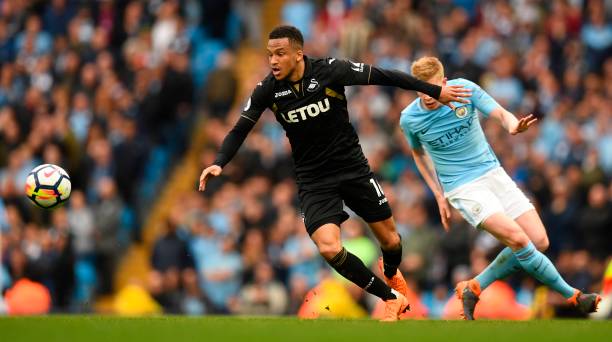 奴诺比三位 奴诺比三位