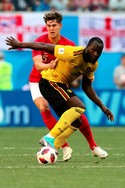 需一名稳健 需一名稳健